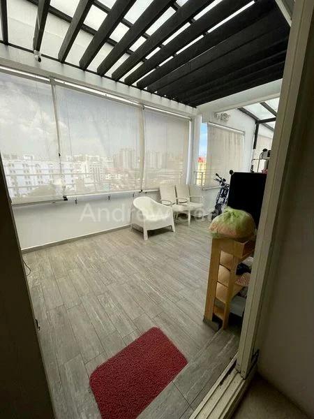 5 Bed Apartment (Condo) for Sale in  Crystal Lodge - Image 6